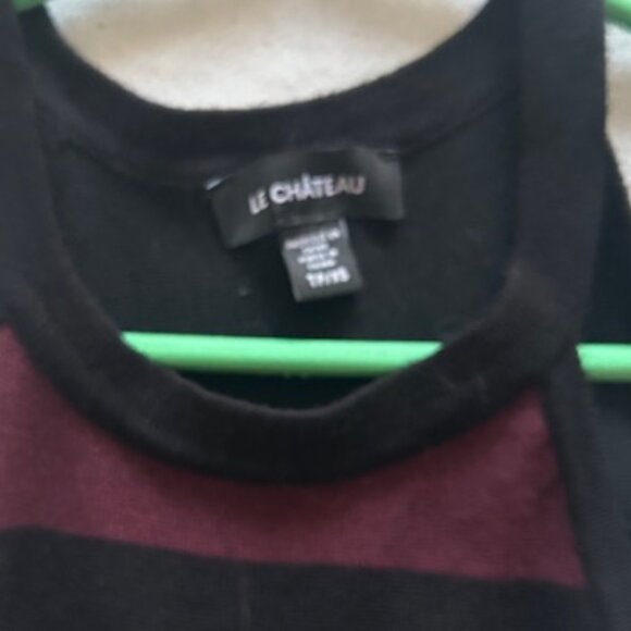 Le Chateau Black Graphic Knit Halter Sleeveless Top - Picture 3 of 3